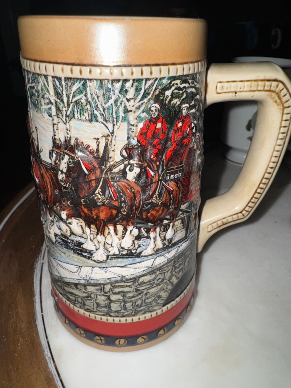 Budweiser 1988 collectible series Red-Accented Winter Clydesdale Ceramic Mug